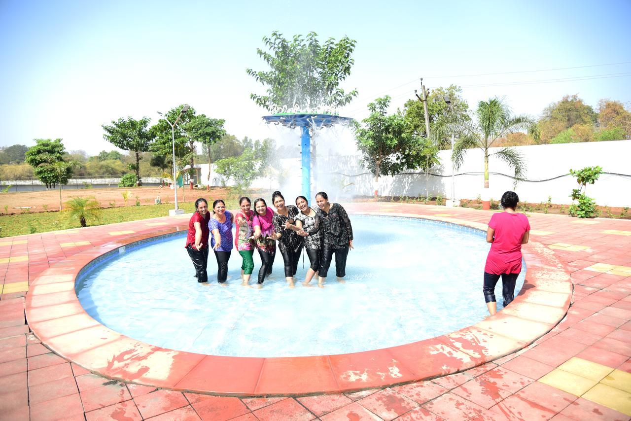River Touch Resort Silvassa Dış mekan fotoğraf